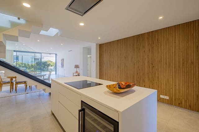 2 soverom Leilighet til salgs i Cabopino, Marbella - € 995 000 (Ref: 9153515)