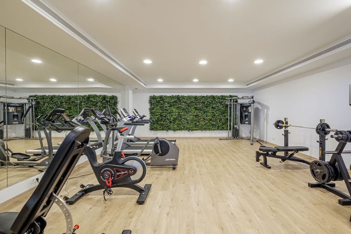 2 slaapkamer Appartement te koop in Cabopino - € 995.000 (Ref: 9153515)