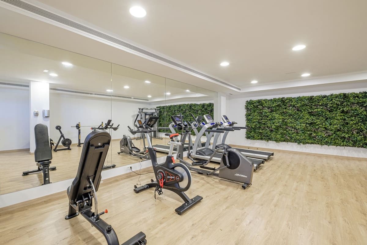 2 slaapkamer Appartement te koop in Cabopino - € 995.000 (Ref: 9153515)