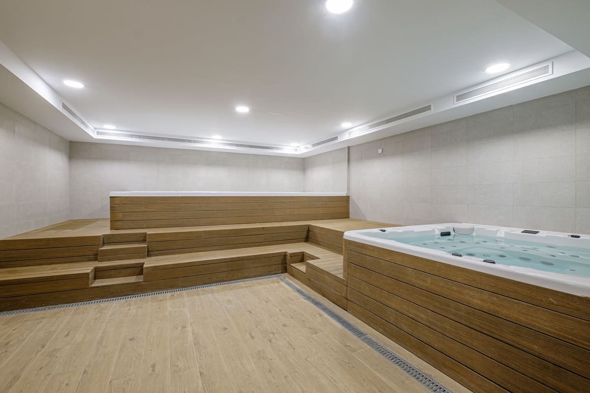 2 slaapkamer Appartement te koop in Cabopino - € 995.000 (Ref: 9153515)