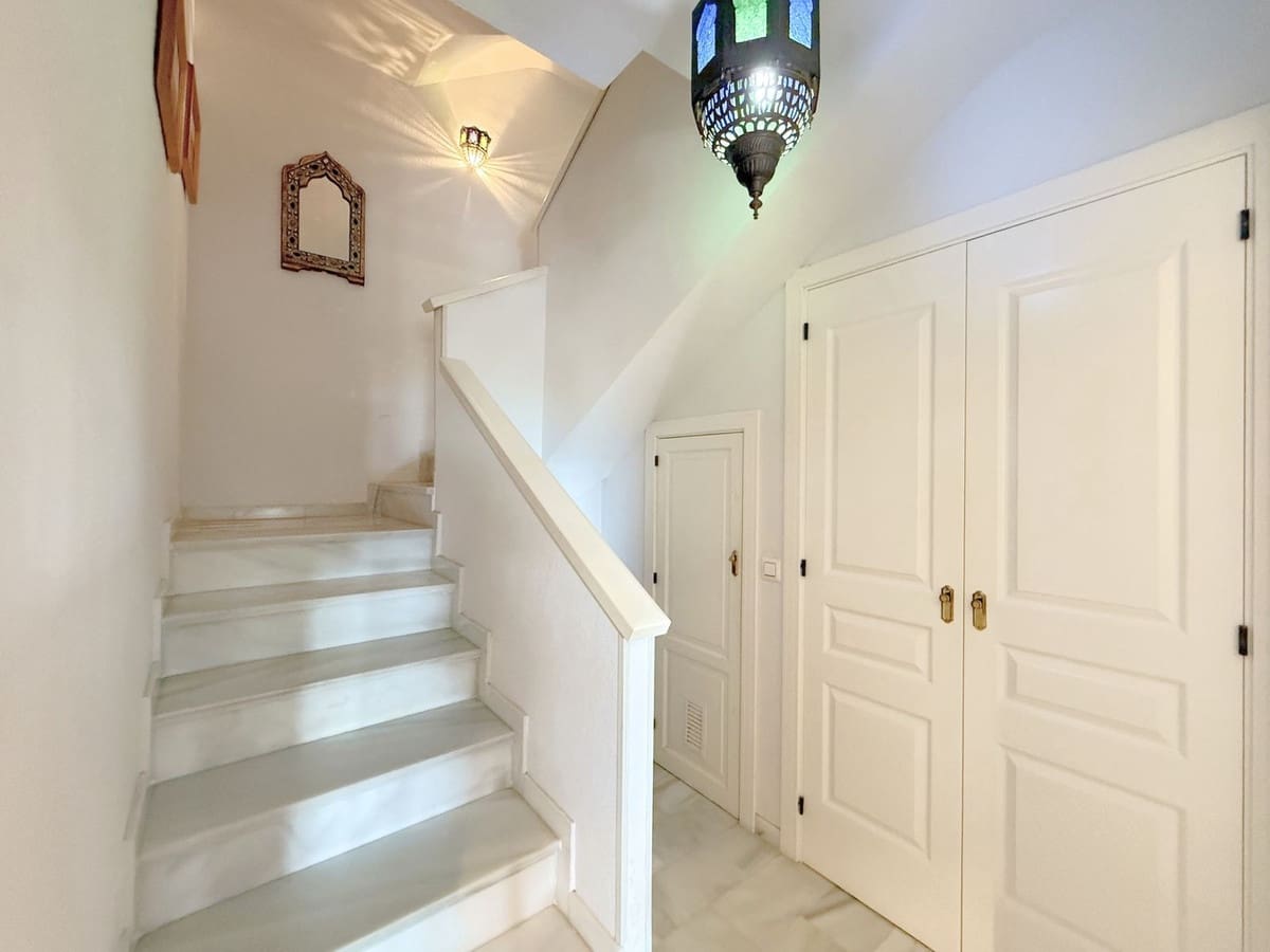 4 soveværelse Byhus til salg i Bahia de Casares - € 880.000 (Ref: 9153521)