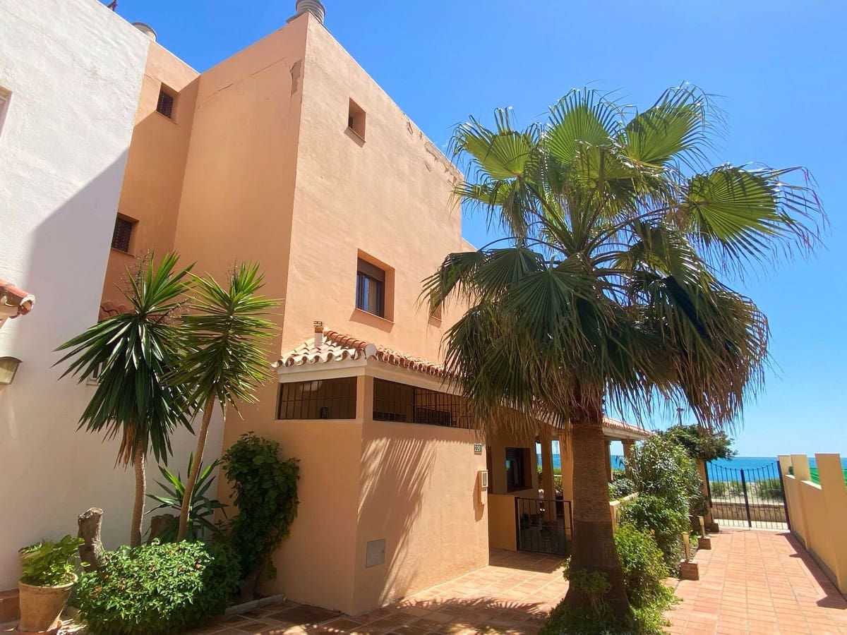 4 soveværelse Byhus til salg i Bahia de Casares - € 880.000 (Ref: 9153521)