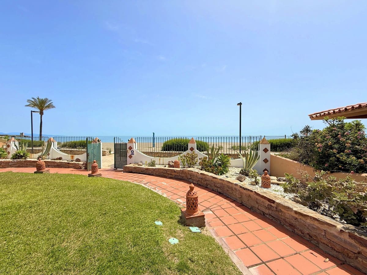 4 soveværelse Byhus til salg i Bahia de Casares - € 880.000 (Ref: 9153521)