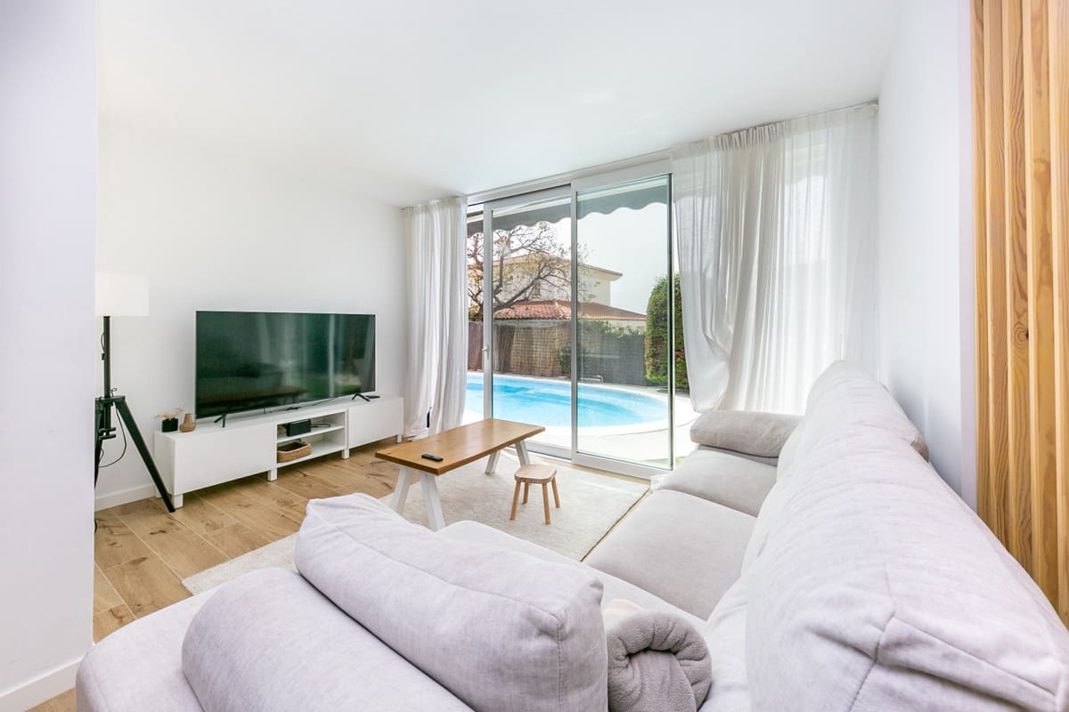 Casa de 4 habitaciones en Fuengirola en venta con garaje - 949.000 € (Ref: 9153522)