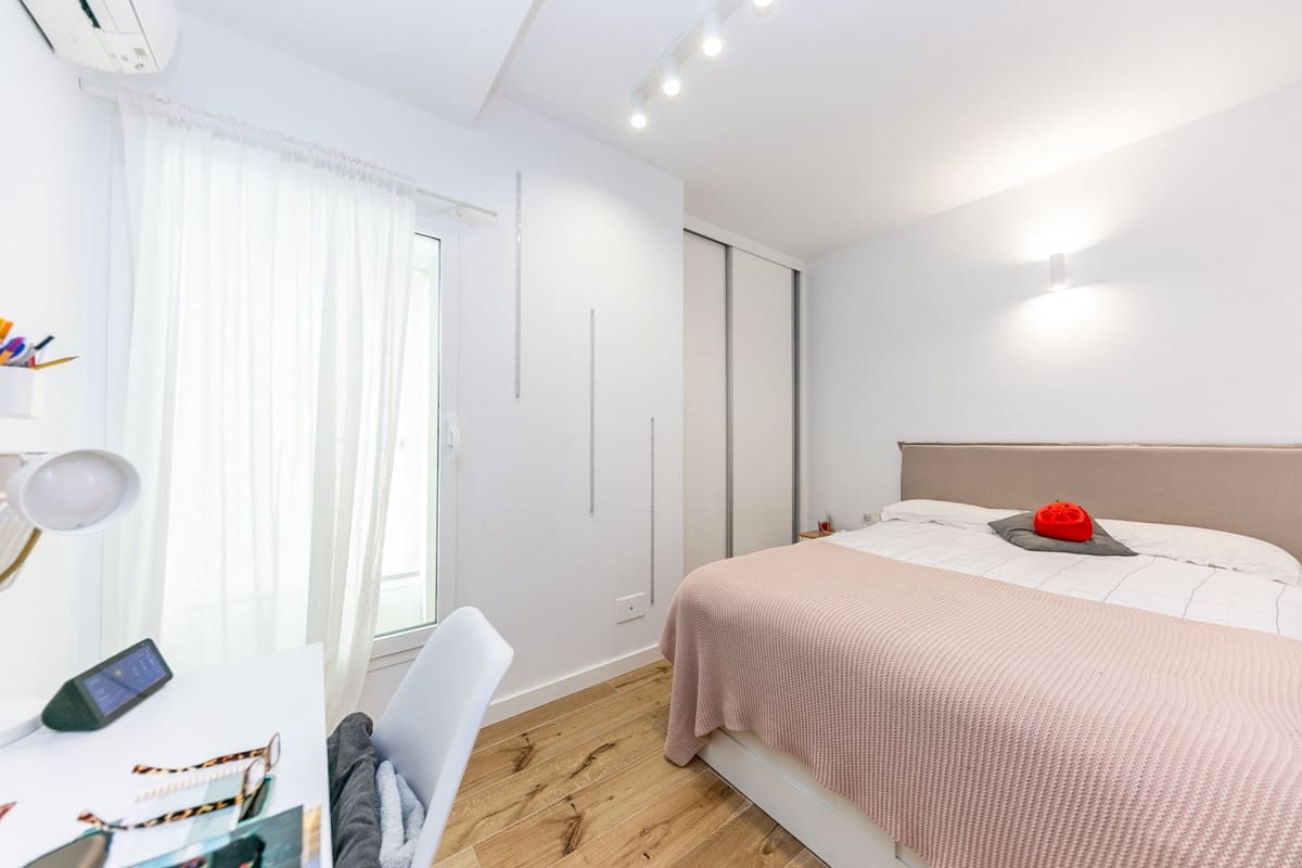 Casa de 4 habitaciones en Fuengirola en venta con garaje - 949.000 € (Ref: 9153522)