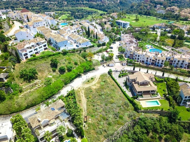 Tomt till salu i Los Arqueros, Benahavís - 1 100 000 € (Ref: 9158308)