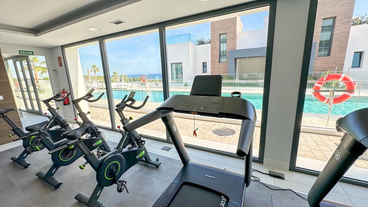 3 soverom Leilighet til salgs i Cabopino med garasje - € 995 000 (Ref: 9158309)