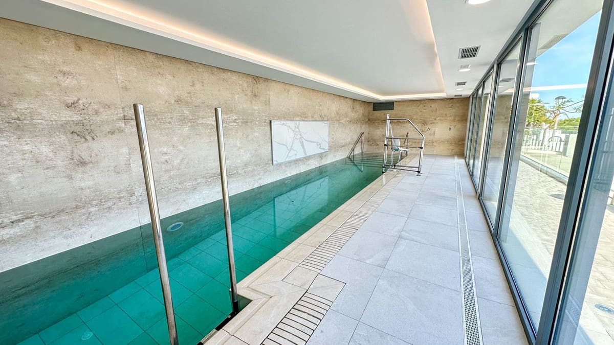 3 soverom Leilighet til salgs i Cabopino med garasje - € 995 000 (Ref: 9158309)