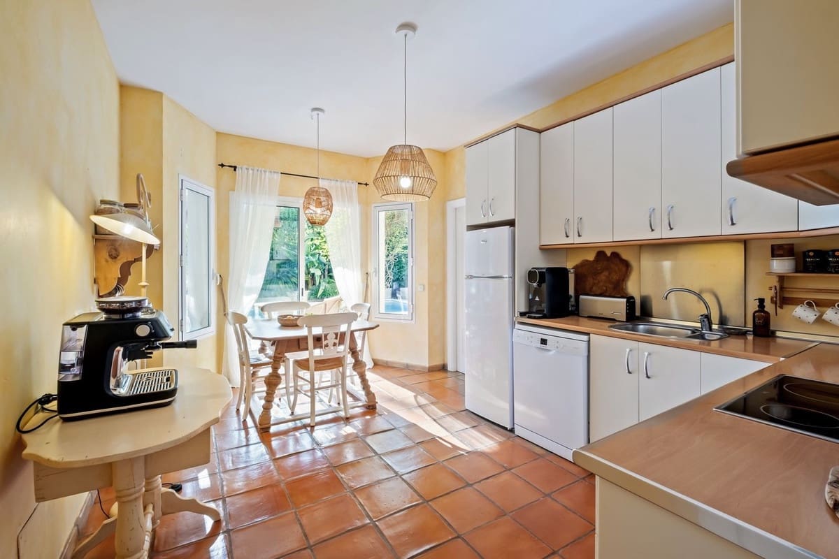 2 soveværelse Villa til salg i La Reserva - € 1.250.000 (Ref: 9158413)