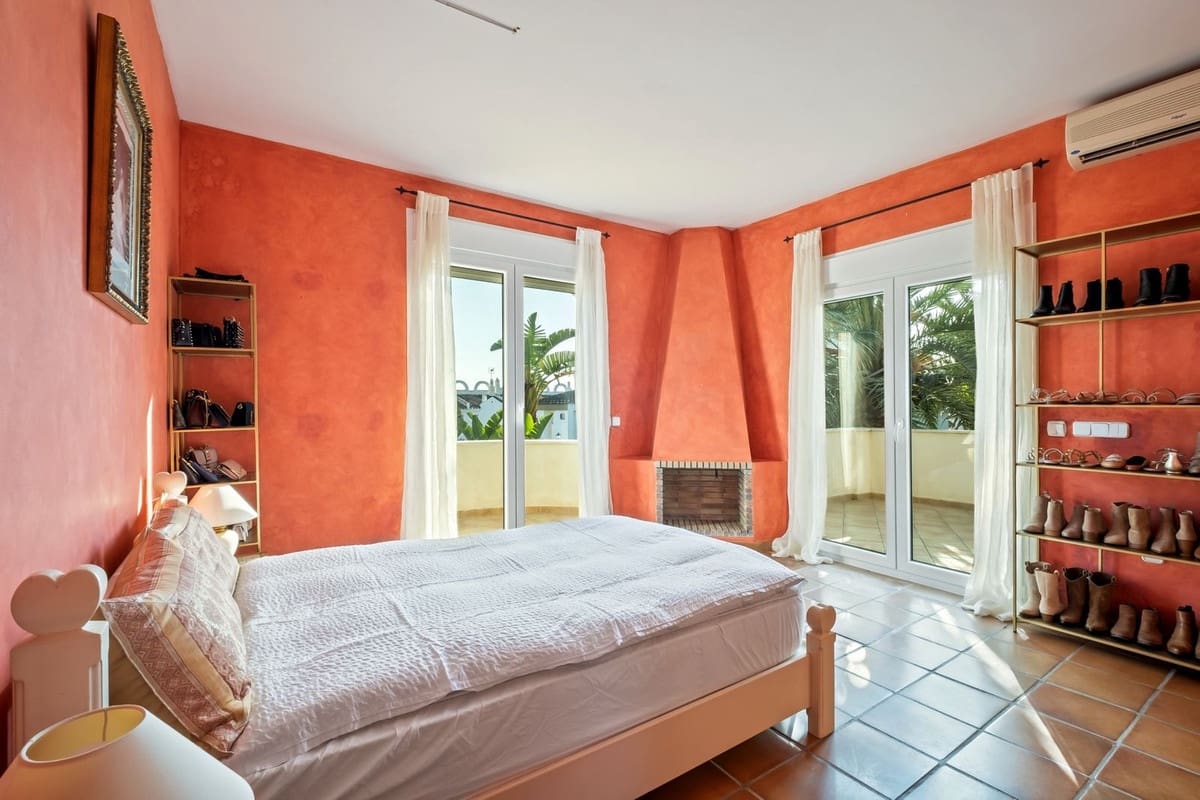 2 soveværelse Villa til salg i La Reserva - € 1.250.000 (Ref: 9158413)