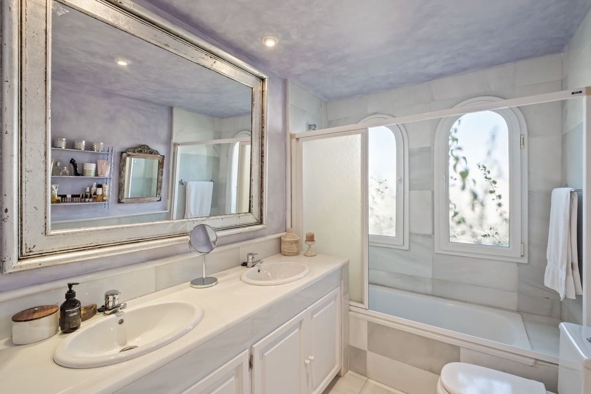 2 soveværelse Villa til salg i La Reserva - € 1.250.000 (Ref: 9158413)