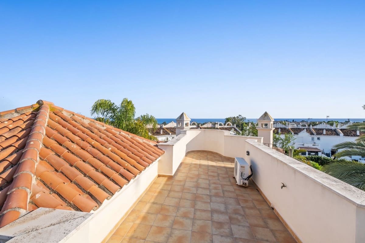 2 soveværelse Villa til salg i La Reserva - € 1.250.000 (Ref: 9158413)