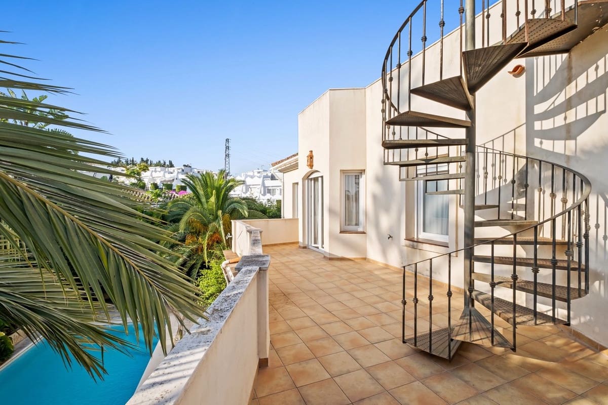 2 soveværelse Villa til salg i La Reserva - € 1.250.000 (Ref: 9158413)