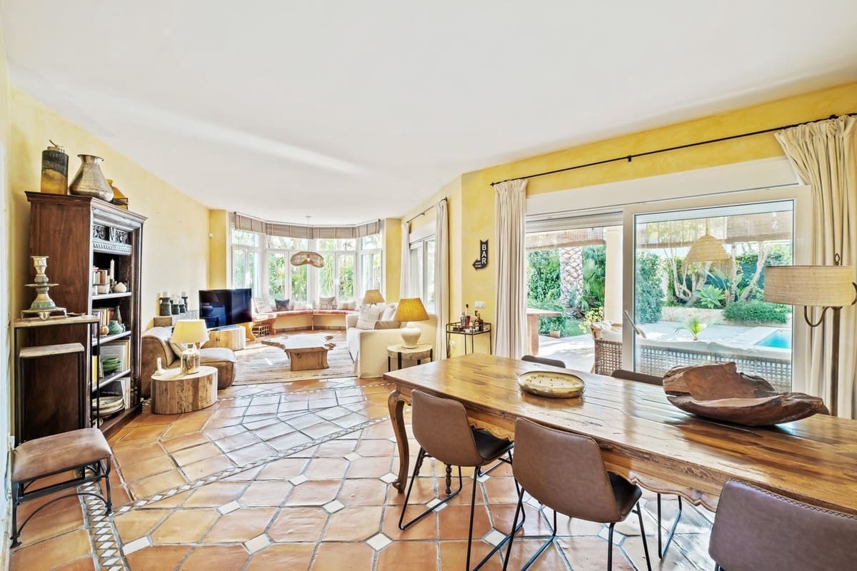 2 soveværelse Villa til salg i La Reserva - € 1.250.000 (Ref: 9158413)