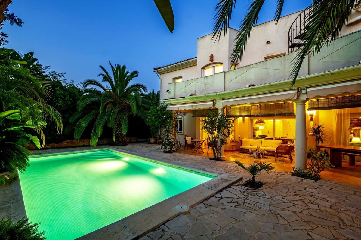 2 soveværelse Villa til salg i La Reserva - € 1.250.000 (Ref: 9158413)