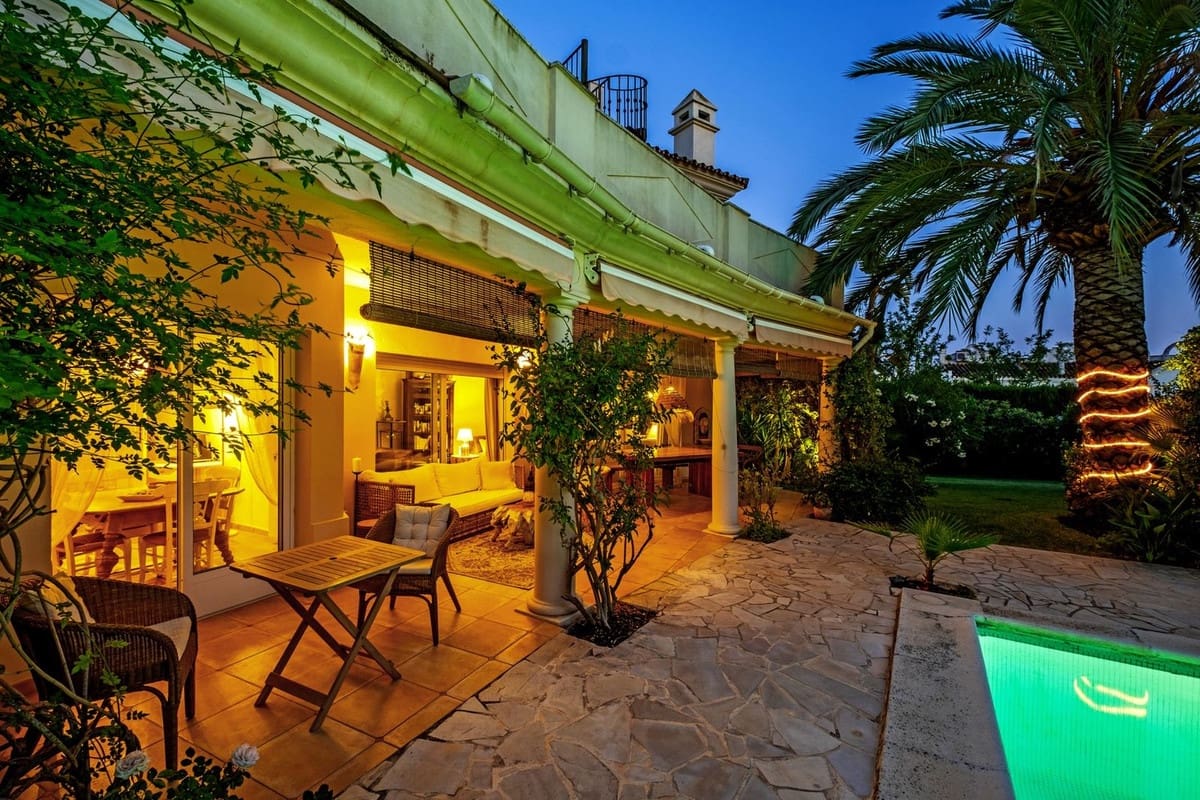 2 soveværelse Villa til salg i La Reserva - € 1.250.000 (Ref: 9158413)