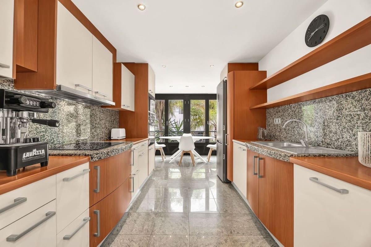 3 camera da letto Appartamento in vendita in Los Monteros - 1.195.000 € (Rif: 9158414)