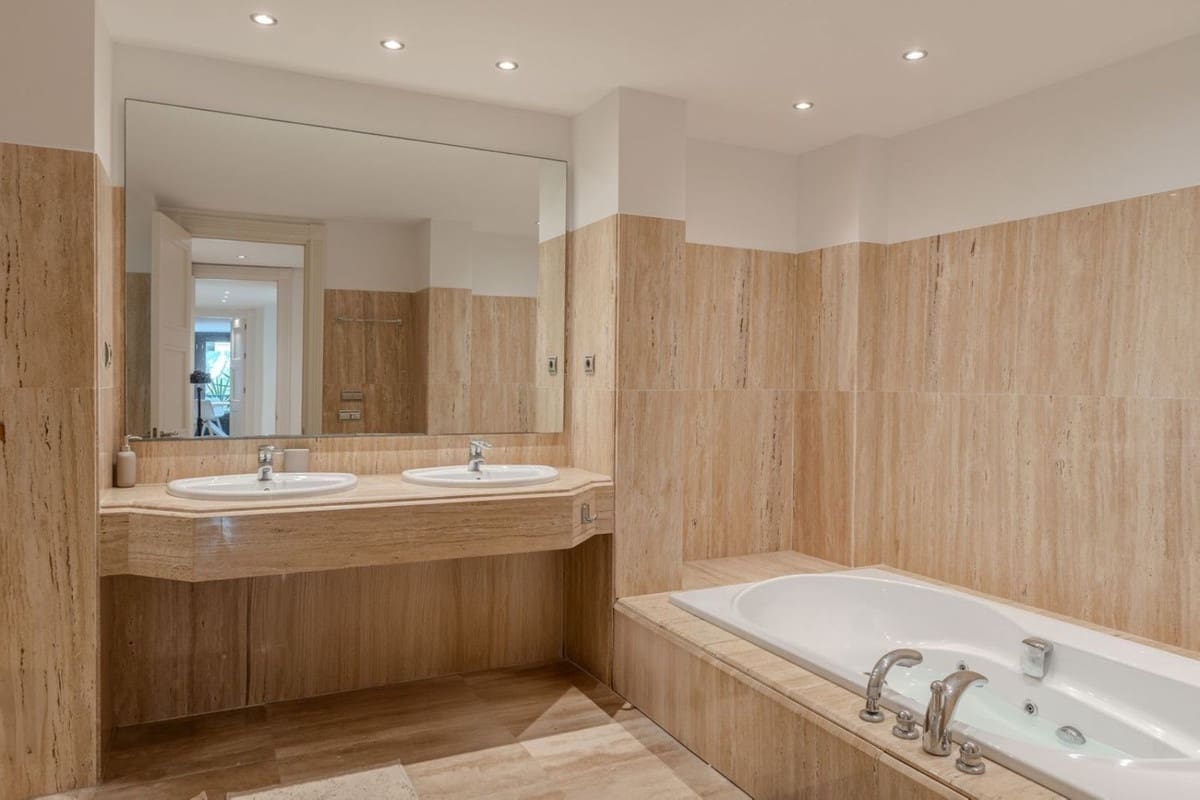 3 camera da letto Appartamento in vendita in Los Monteros - 1.195.000 € (Rif: 9158414)