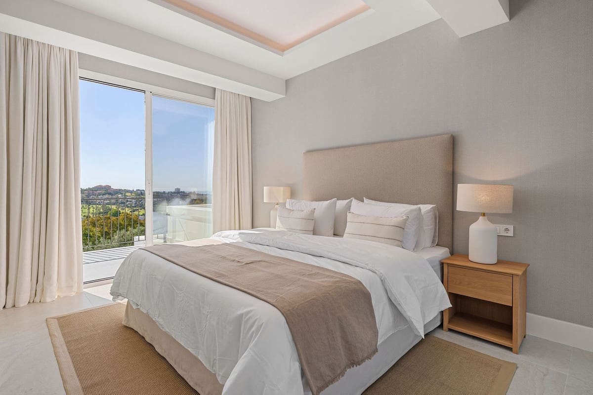 4 bedroom Townhouse for sale in La Quinta - € 1,875,000 (Ref: 9158739)