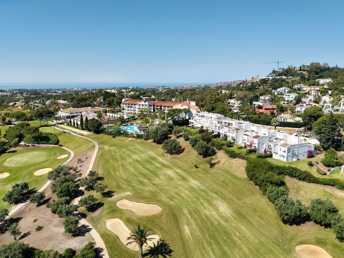 Casa de 4 habitaciones en La Quinta en venta - 1.875.000 € (Ref: 9158739)