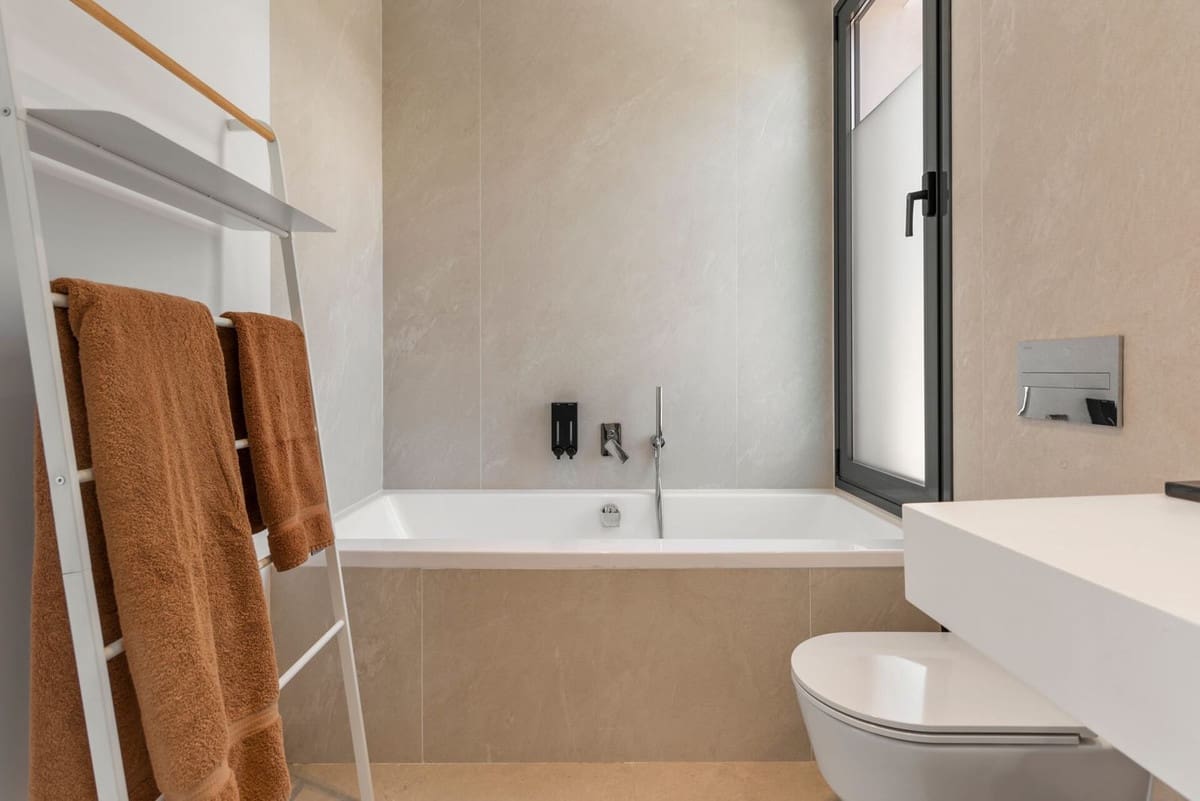 Apartamento de 4 habitaciones en Benahavís en venta - 1.750.000 € (Ref: 9158740)