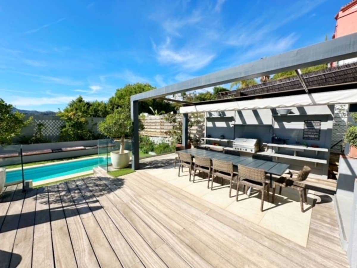 5 soverom Hus til salgs i La Heredia med garasje - € 1 095 000 (Ref: 9158744)