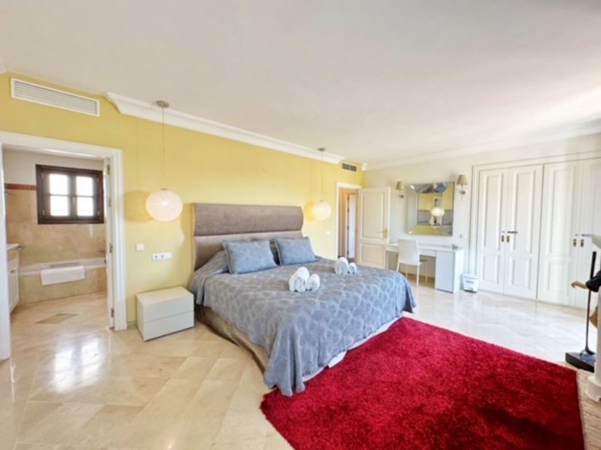 5 soverom Hus til salgs i La Heredia med garasje - € 1 095 000 (Ref: 9158744)