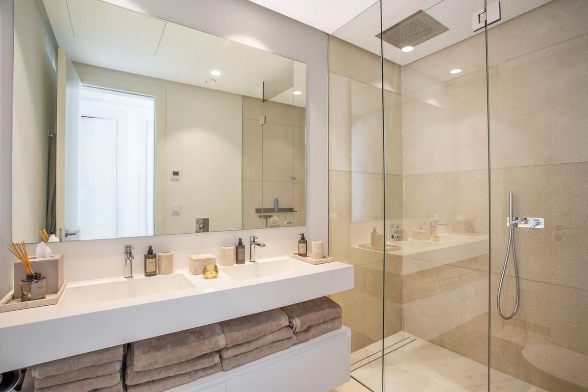 Apartamento de 3 habitaciones en Benahavís en venta con garaje - 945.000 € (Ref: 9158747)