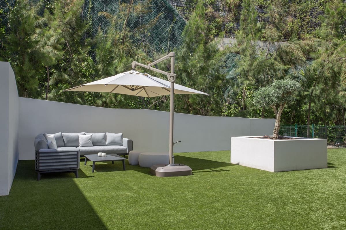 Apartamento de 3 habitaciones en Benahavís en venta con garaje - 945.000 € (Ref: 9158747)