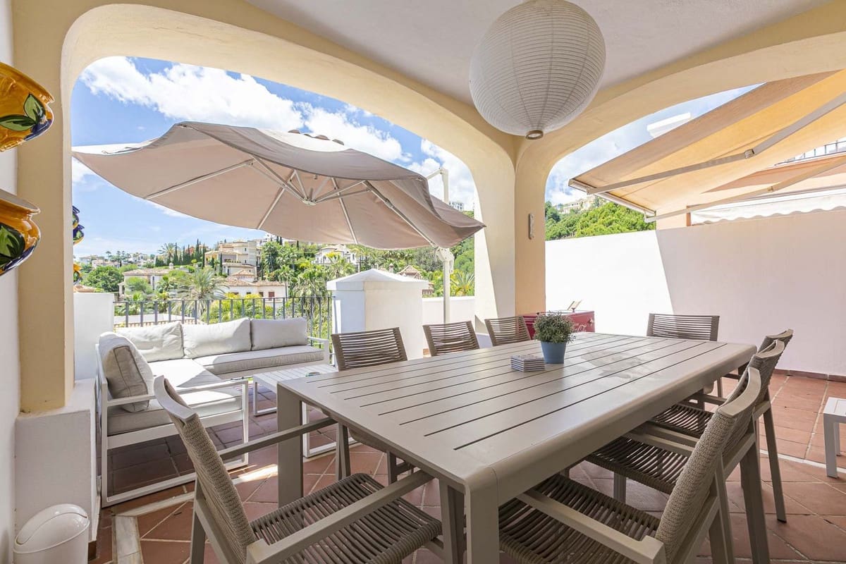 4 soverom Hus til salgs i Los Arqueros med garasje - € 765 000 (Ref: 9158759)