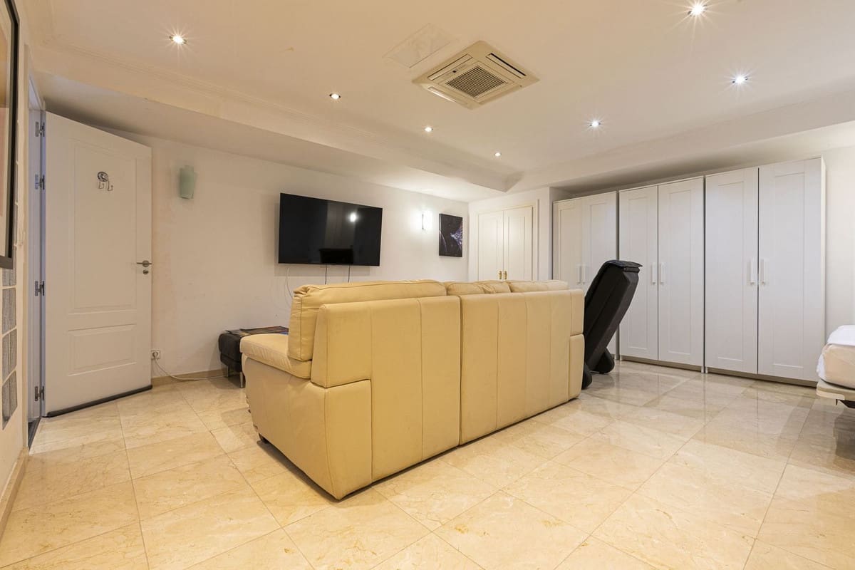 4 soverom Hus til salgs i Los Arqueros med garasje - € 765 000 (Ref: 9158759)