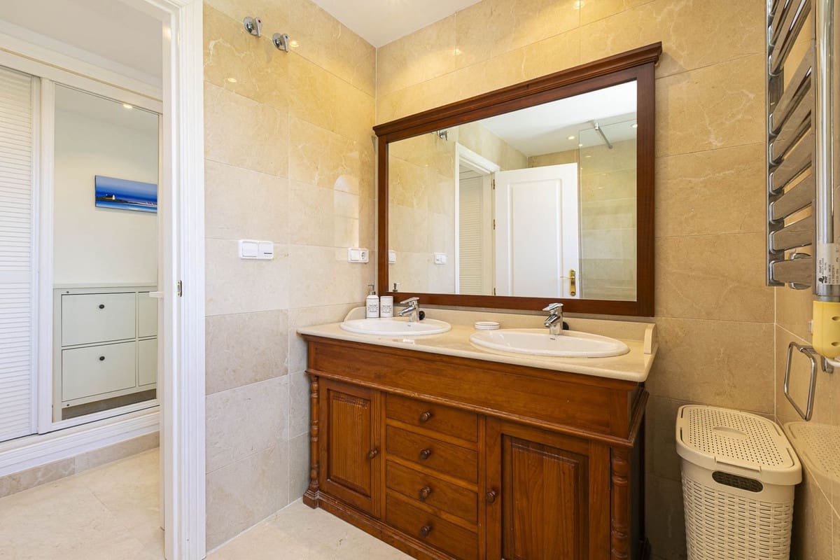 4 soverom Hus til salgs i Los Arqueros med garasje - € 765 000 (Ref: 9158759)