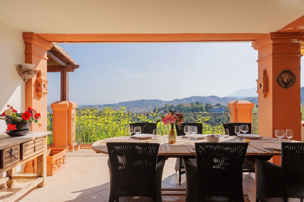 2 bedroom Apartment for sale in La Quinta - € 625,000 (Ref: 9158761)