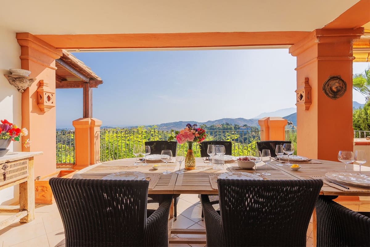 2 bedroom Apartment for sale in La Quinta - € 625,000 (Ref: 9158761)