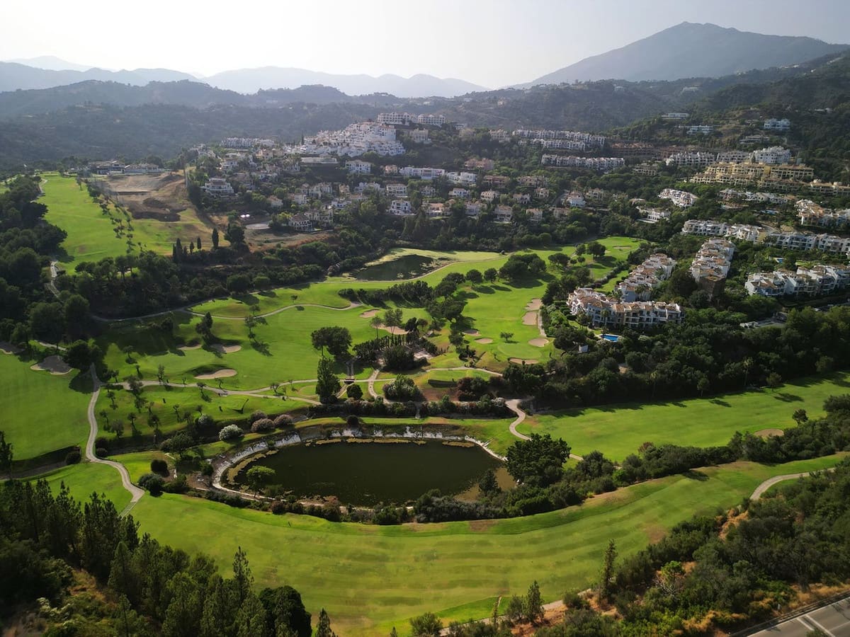 2 bedroom Apartment for sale in La Quinta - € 625,000 (Ref: 9158761)