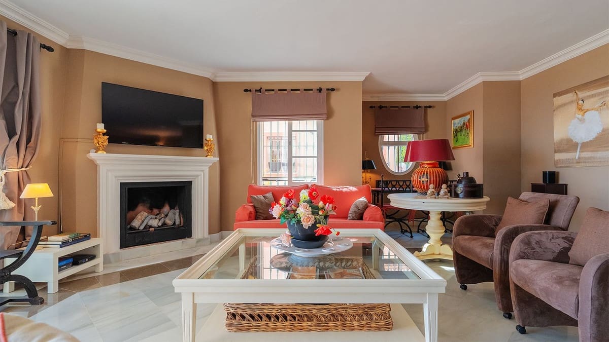 2 bedroom Apartment for sale in La Quinta - € 625,000 (Ref: 9158761)