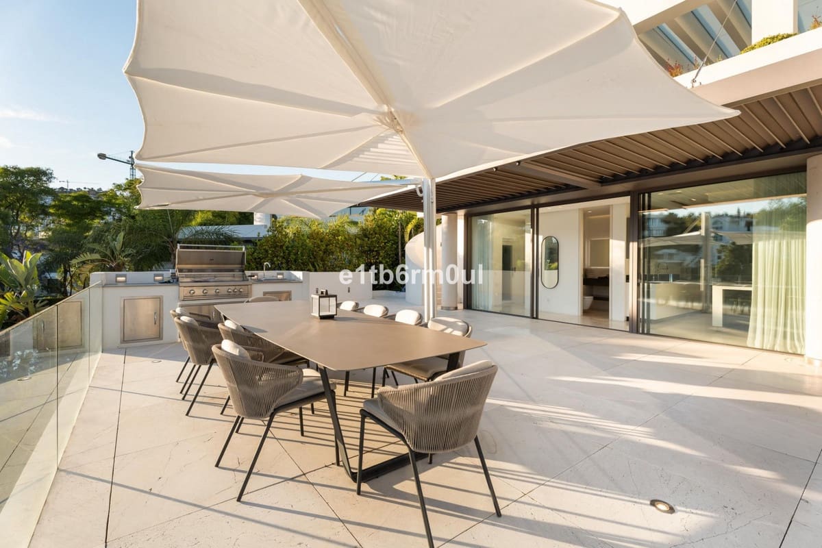 5 soverom Villa til salgs i La Quinta - € 4 950 000 (Ref: 9211653)