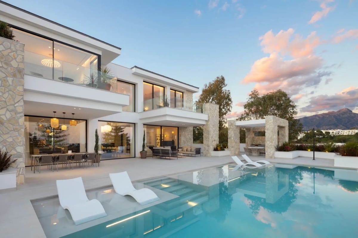 Chalet de 5 habitaciones en La Quinta en venta con garaje - 5.750.000 € (Ref: 9211654)