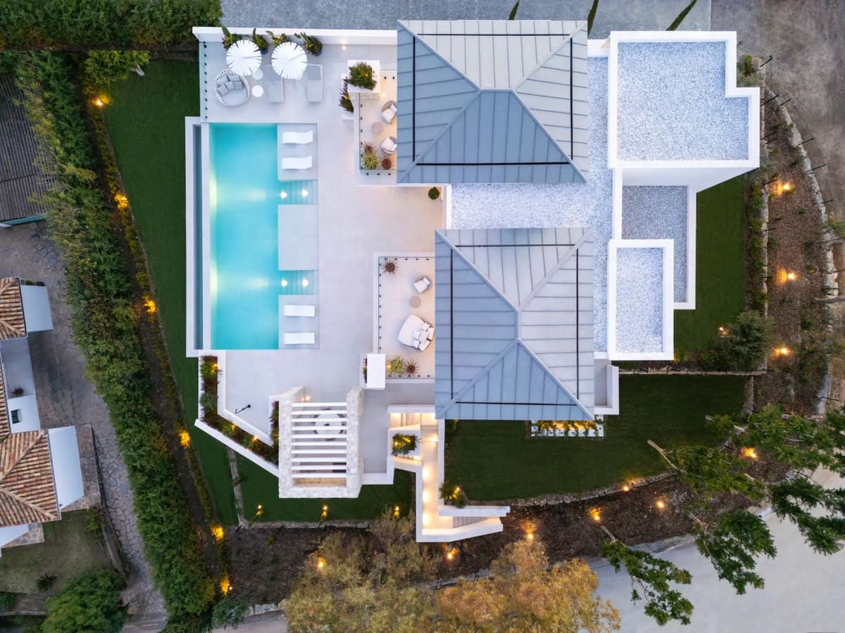 Chalet de 5 habitaciones en La Quinta en venta con garaje - 5.750.000 € (Ref: 9211654)