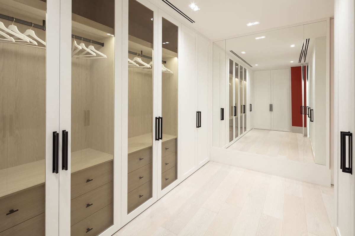 6 bedroom Villa for sale in La Quinta - € 9,749,000 (Ref: 9211656)