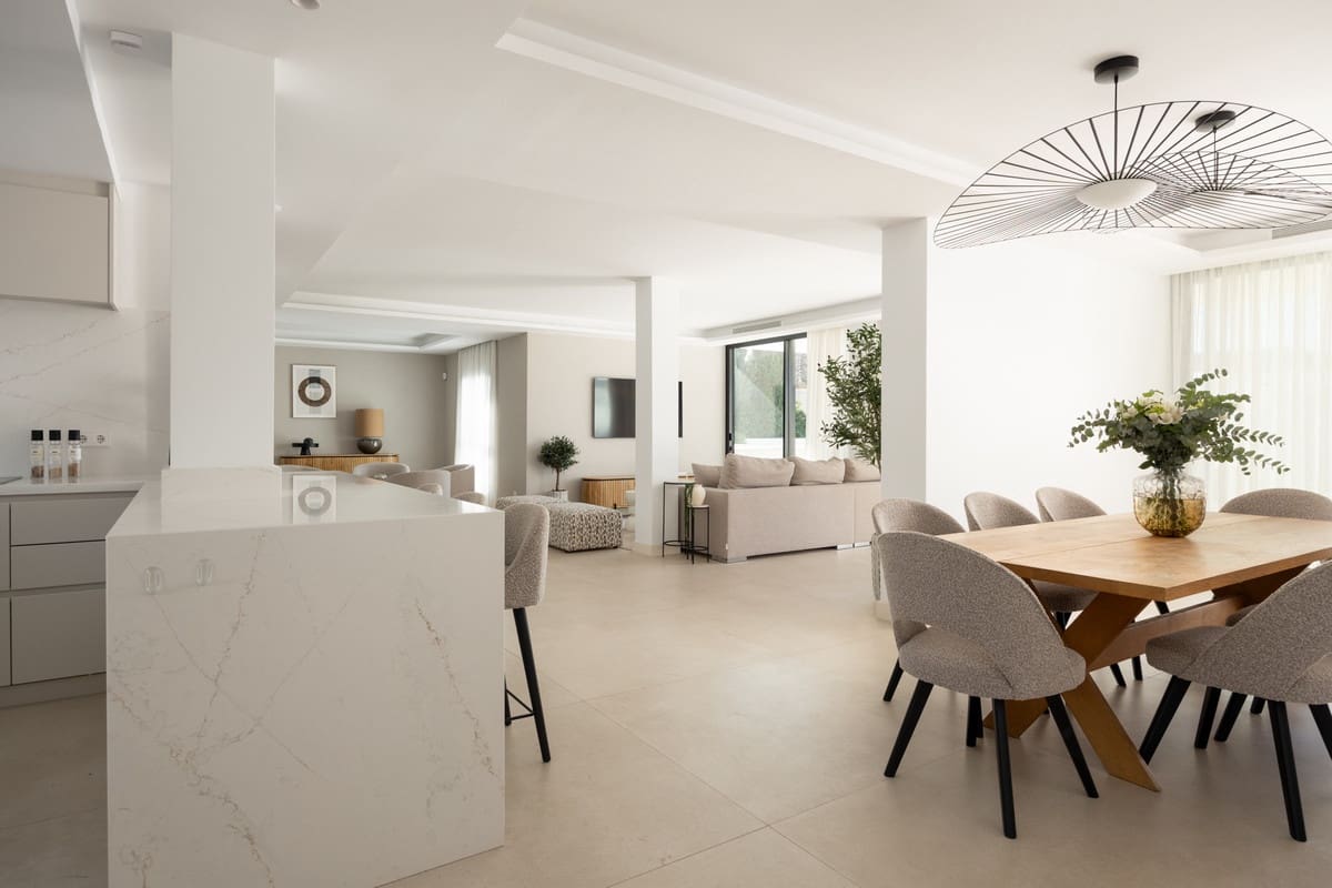 5 sypialnia Willa na sprzedaż w El Rosario - 3 295 000 € (Ref: 9216867)