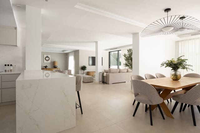 5 makuuhuone Huvila myytävänä paikassa El Rosario, Marbella - 3 295 000 € (Ref: 9216867)