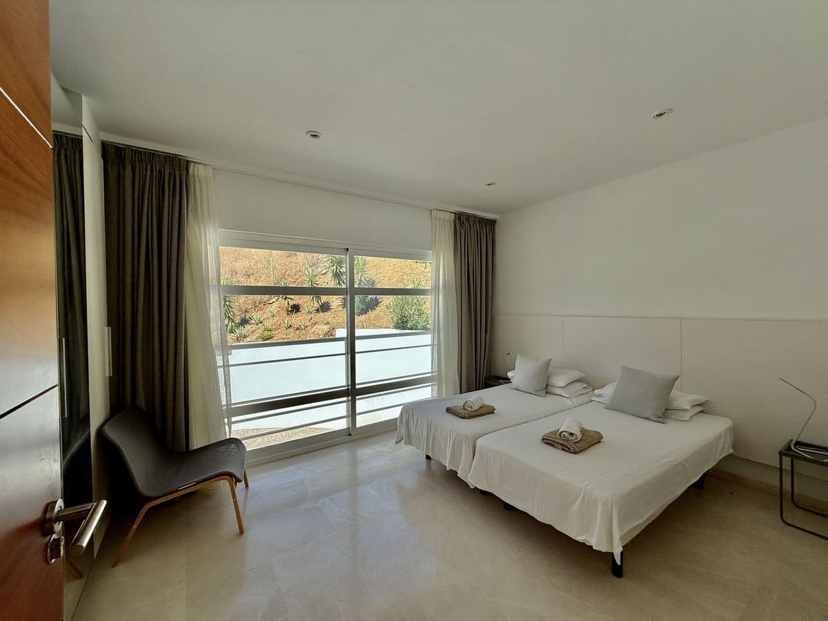 4 Zimmer Villa zu verkaufen in Valtocado mit Garage - 1.999.000 € (Ref: 9297197)