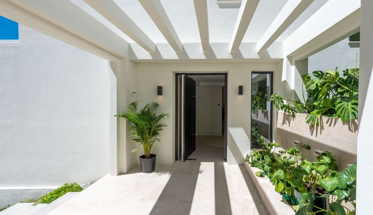 4 sovrum Villa till salu i Marbella med garage - 4 995 000 € (Ref: 9310205)