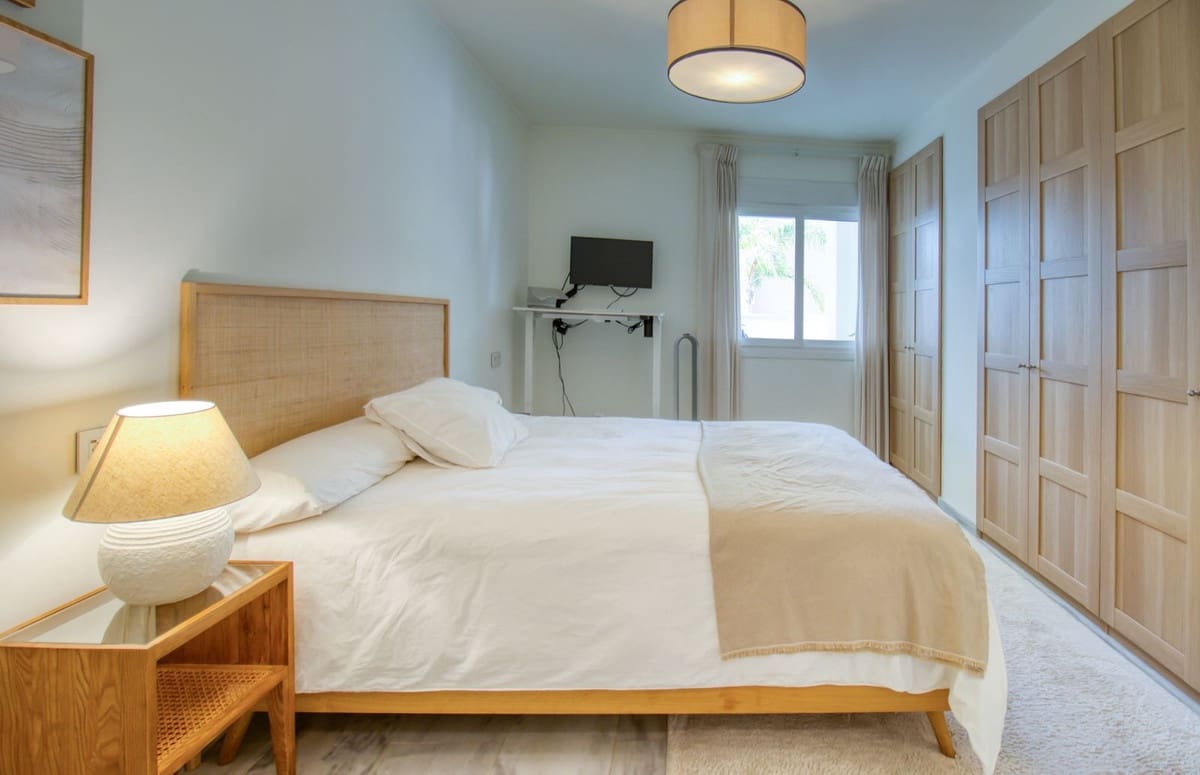 Apartamento de 2 habitaciones en Marbella en venta - 449.000 € (Ref: 9311581)