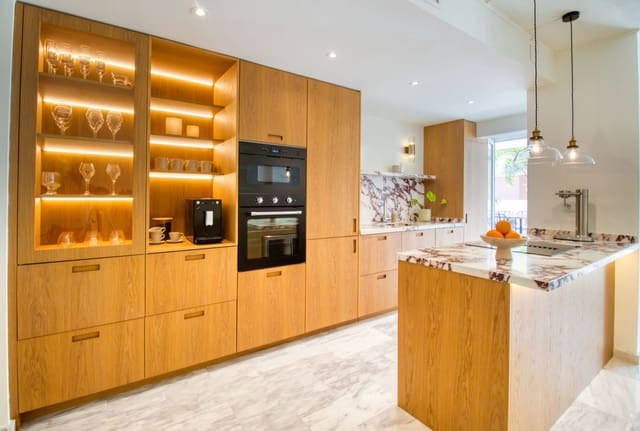 Apartamento de 2 habitaciones en Marbella en venta - 449.000 € (Ref: 9311581)