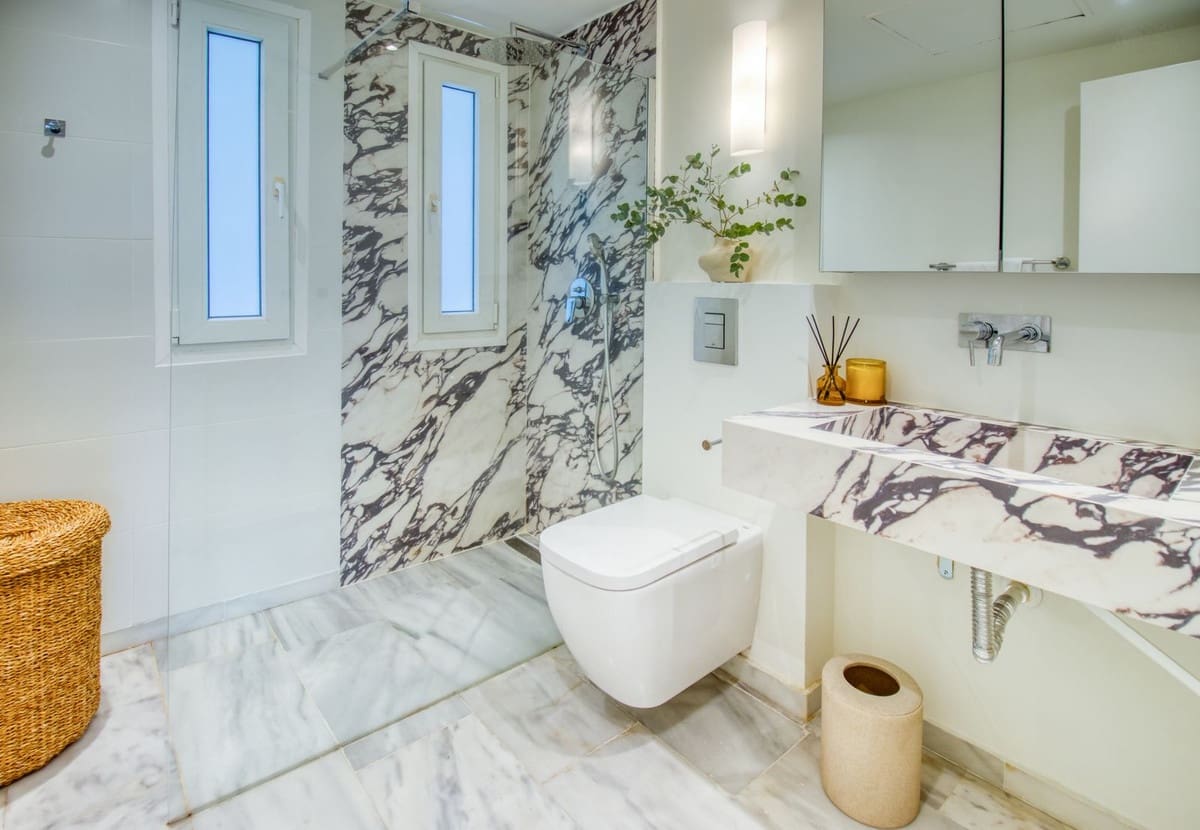 Apartamento de 2 habitaciones en Marbella en venta - 449.000 € (Ref: 9311581)