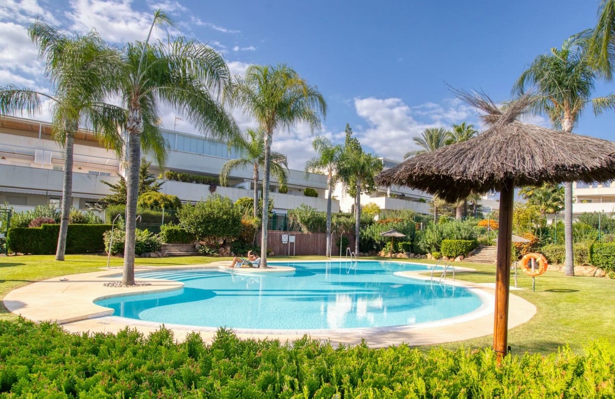 Apartamento de 2 habitaciones en Marbella en venta - 449.000 € (Ref: 9311581)