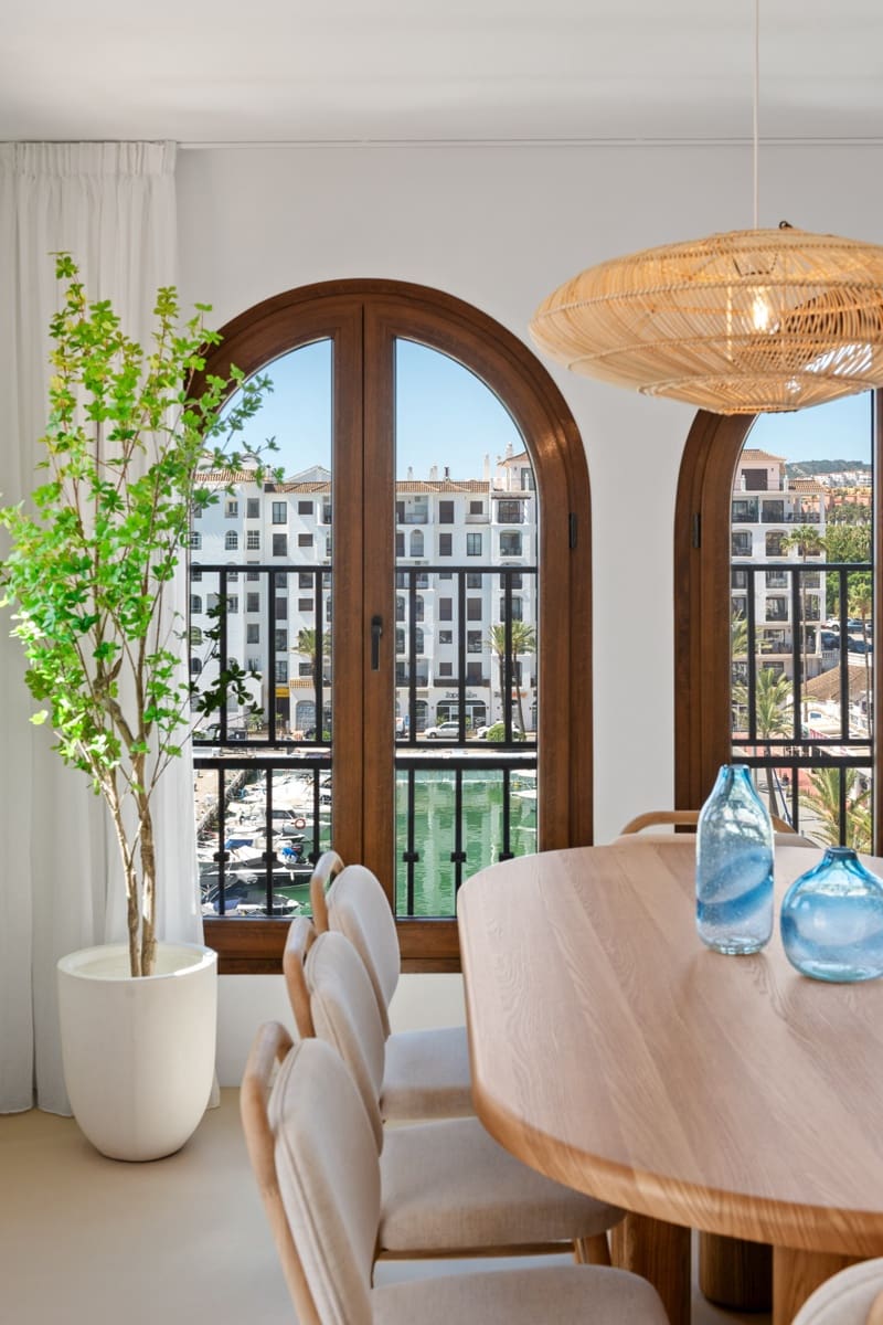 4 bedroom Apartment for sale in La Duquesa / Puerto de la Duquesa - € 1,350,000 (Ref: 9316995)