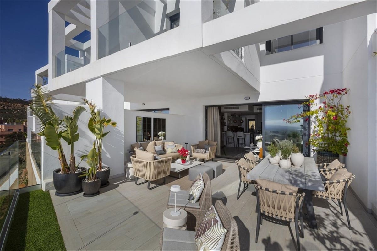 3 bedroom Townhouse for sale in Manilva - € 750,000 (Ref: 9316997)